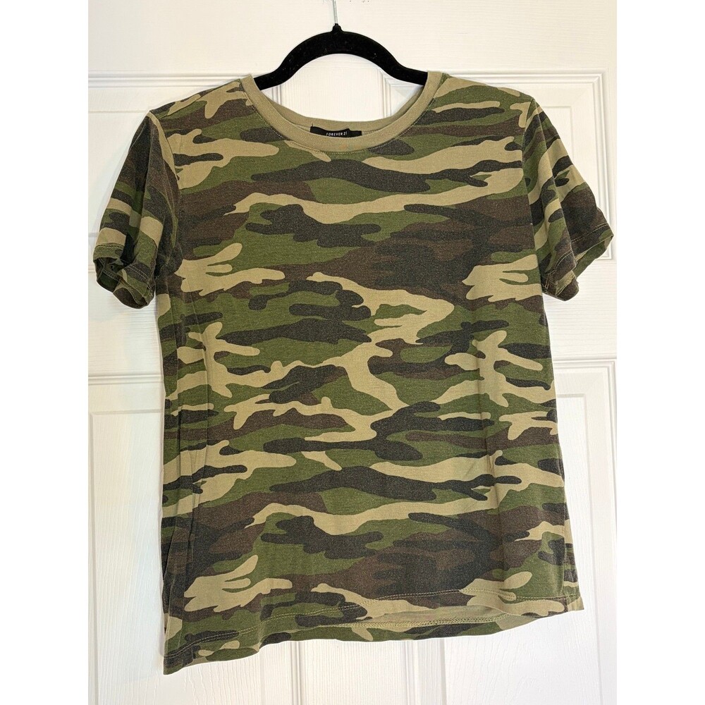 Forever 21 Green Camo Size Small Brooklyn T-Shirt Juniors Casual Trendy